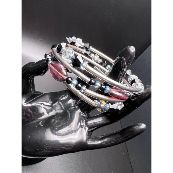 Beaded Slinky Bracelet - Picture 4 of 8